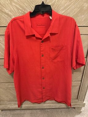 Tommy Bahama Red Short-Sleeve Button-Down Camp Shirt